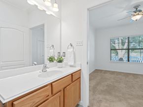 6801 Beckett RD 119R, Austin TX 78749