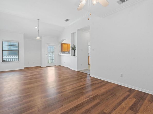 6801 Beckett RD 119R, Austin TX 78749