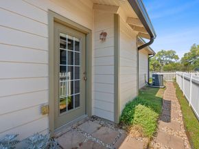 6801 Beckett RD 119R, Austin TX 78749