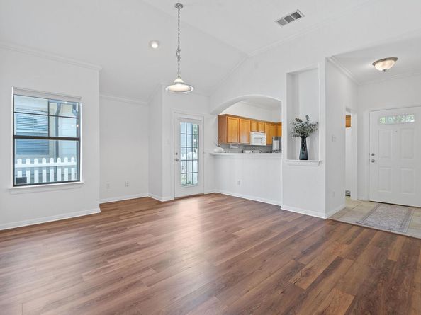 6801 Beckett RD 119R, Austin TX 78749