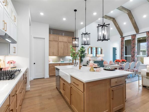 1604 Lilly Grace BND, Leander TX 78641