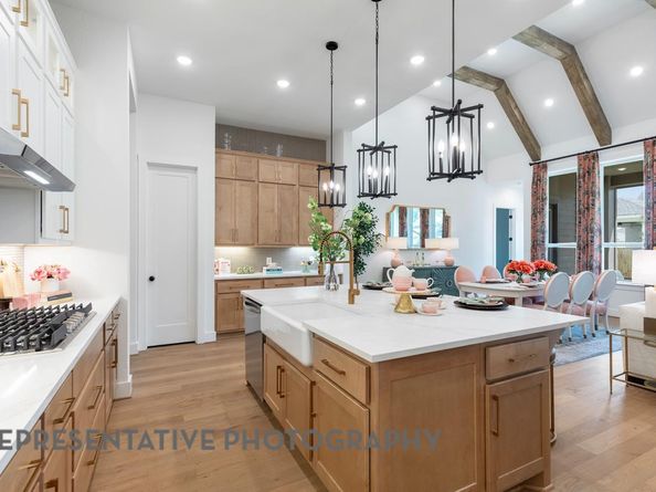 1604 Lilly Grace BND, Leander TX 78641