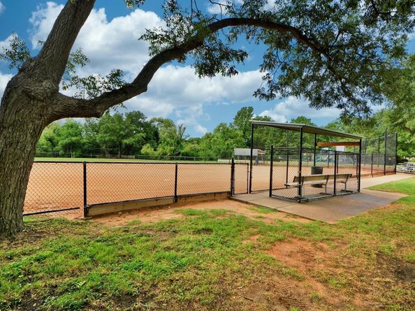 16716 Spotted Eagle DR, Leander TX 78641