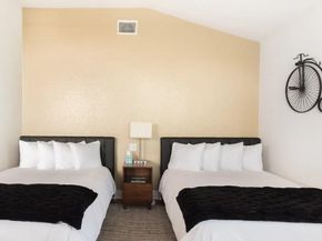 1103 E 12th ST, Austin TX 78702