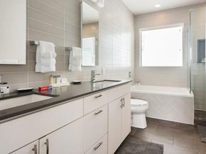 1103 E 12th ST, Austin TX 78702