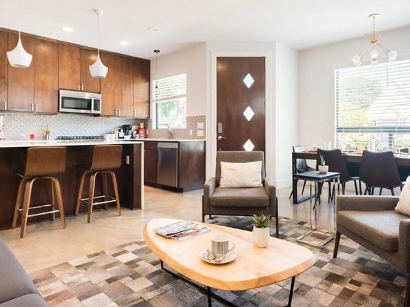 1103 E 12th ST, Austin TX 78702
