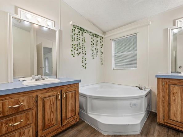 635 W Dittmar RD, Austin TX 78745