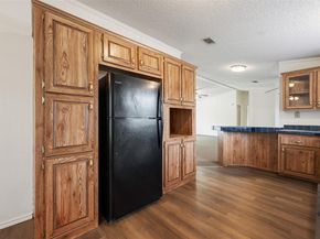 635 W Dittmar RD, Austin TX 78745