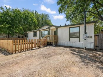 635 W Dittmar RD