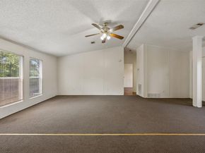 635 W Dittmar RD, Austin TX 78745