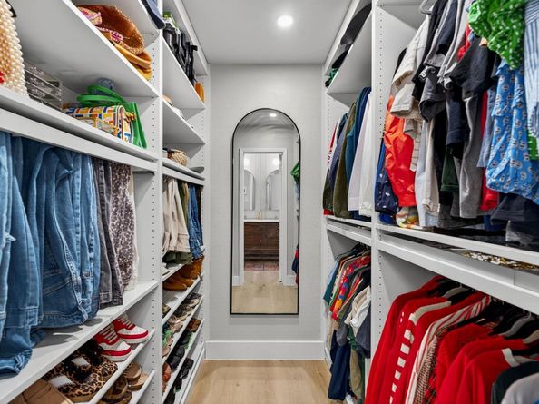 8908 Bubbling Springs TRL, Austin TX 78729