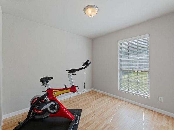 2106 Ponciana LOOP, Austin TX 78744
