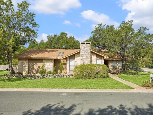 7115 Danwood DR, Austin TX 78759