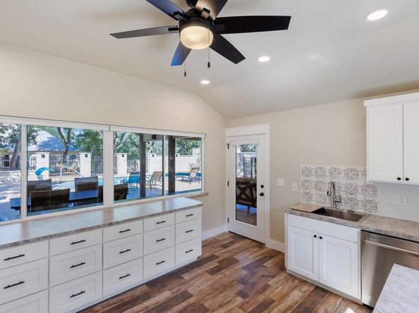 110 Lost River RD, Georgetown TX 78628