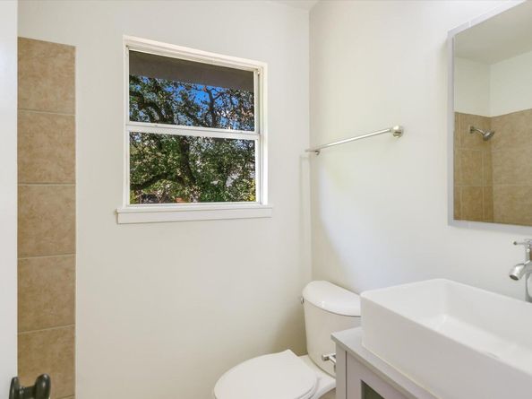 204 Brewster ST, Austin TX 78704