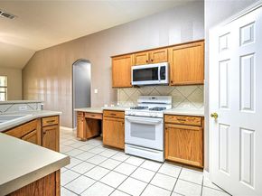1900 Rutherford DR, Leander TX 78641