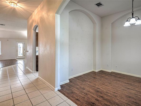 1900 Rutherford DR, Leander TX 78641