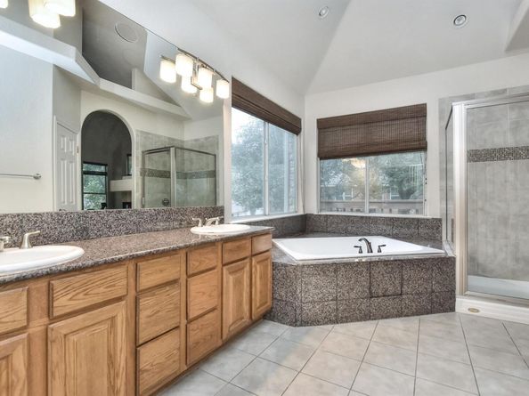 9807 Nepal CV, Austin TX 78717