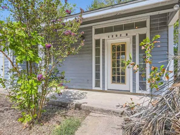 1202 Loma DR, Austin TX 78741