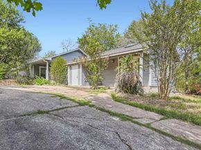 1202 Loma DR, Austin TX 78741