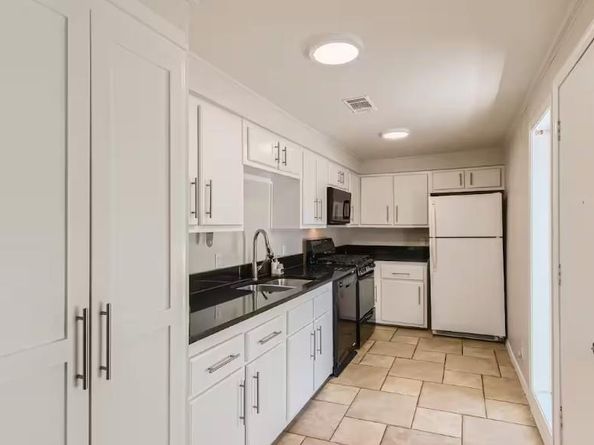 1202 Loma DR, Austin TX 78741