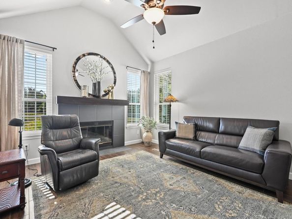 8402 La Tosca DR, Austin TX 78737