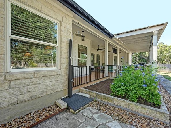 8402 La Tosca DR, Austin TX 78737