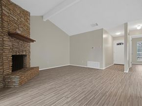 6305 Emerald Forest DR, Austin TX 78745