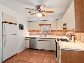 204 La Vista ST, Austin TX 78704