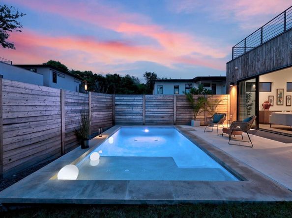 2800 Del Curto RD 9, Austin TX 78704