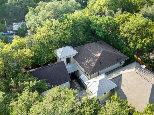 2308 W 9TH St B, Austin TX 78703