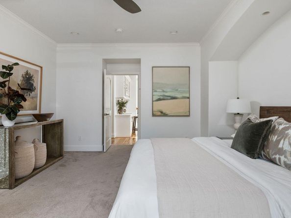 2308 W 9TH St B, Austin TX 78703