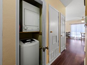 915 W 22nd 1/2 ST 202, Austin TX 78705