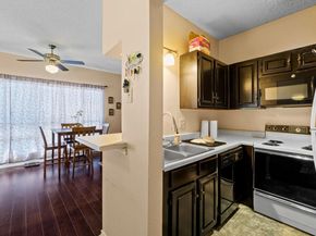 915 W 22nd 1/2 ST 202, Austin TX 78705