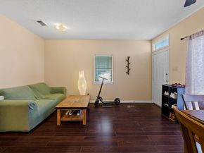 915 W 22nd 1/2 ST 202, Austin TX 78705