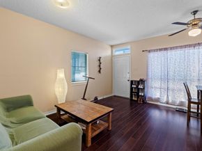 915 W 22nd 1/2 ST 202, Austin TX 78705