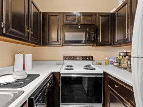 915 W 22nd 1/2 ST 202, Austin TX 78705