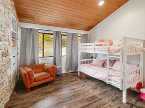 1500 Ridgecrest DR, Austin TX 78746