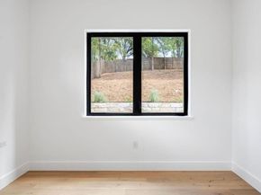 1311 Deloney ST, Austin TX 78721