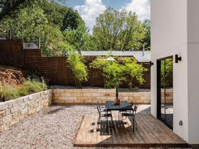 1311 Deloney ST, Austin TX 78721