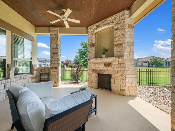 109 Limestone DR, Georgetown TX 78628