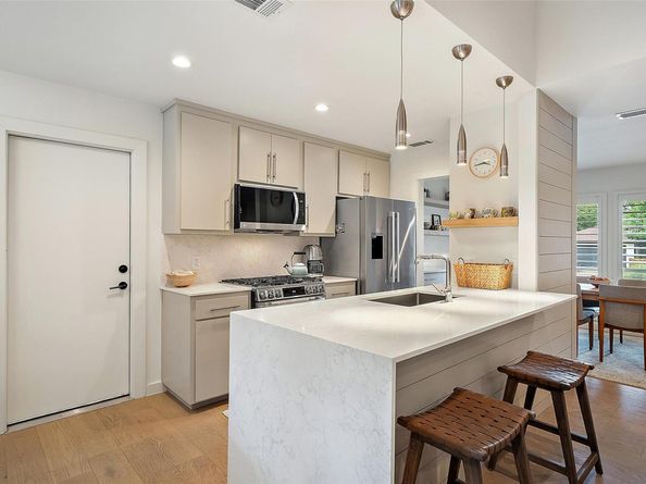 2611 Coatbridge DR, Austin TX 78745