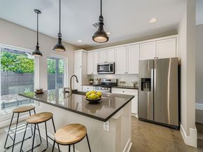 1410 E 2nd ST 2, Austin TX 78702