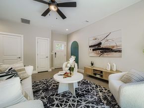 1410 E 2nd ST 2, Austin TX 78702