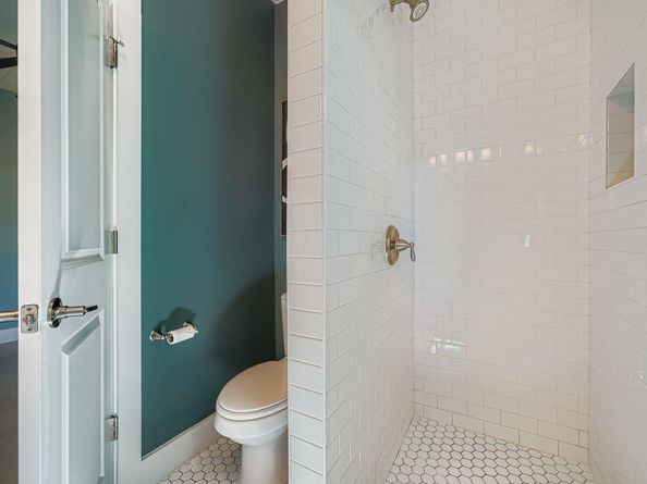 1410 E 2nd ST 2, Austin TX 78702