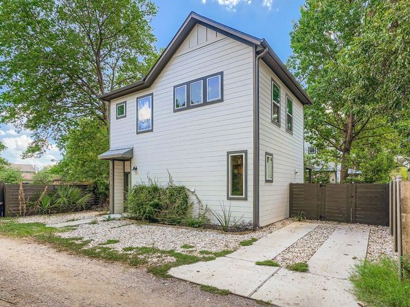 1410 E 2nd ST 2, Austin TX 78702