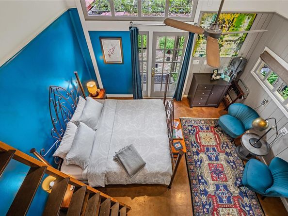 221 Park LN, Austin TX 78704