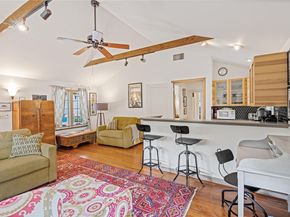 221 Park LN, Austin TX 78704