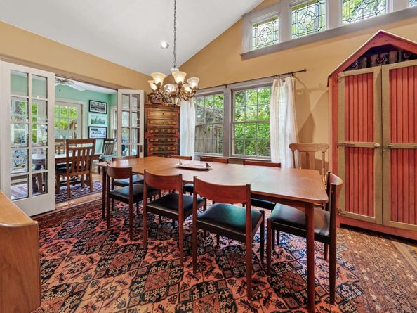 221 Park LN, Austin TX 78704