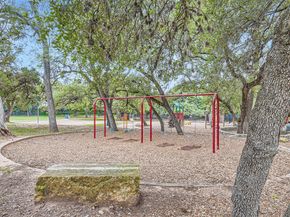 221 Park LN, Austin TX 78704